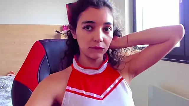 Snapshot of uniquerossie chatting on 10.31.25 uniquerossie online show from 10.31.25