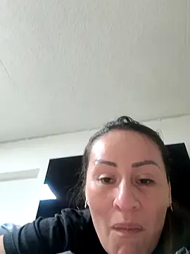 LuisaFernanda170823 online show from 10.25.25