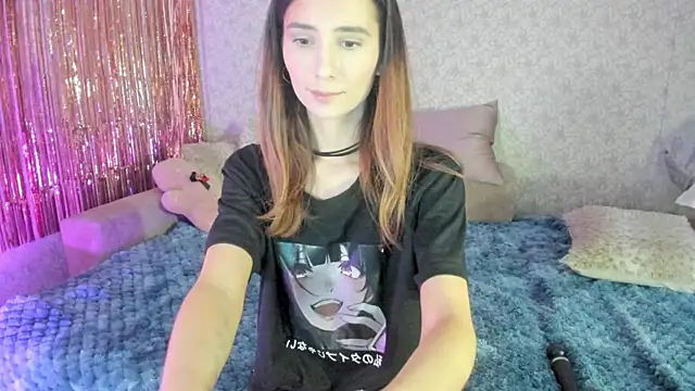 Snapshot of crystalnut chatting on 01.10.25 crystalnut online show from 01.10.25