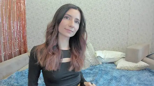 Snapshot of crystalnut chatting on 02.02.25 crystalnut online show from 02.02.25