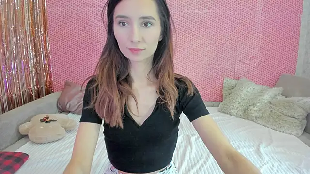 Snapshot of crystalnut chatting on 02.09.25 crystalnut online show from 02.09.25