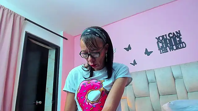 daniela xue online show from 02.06.25