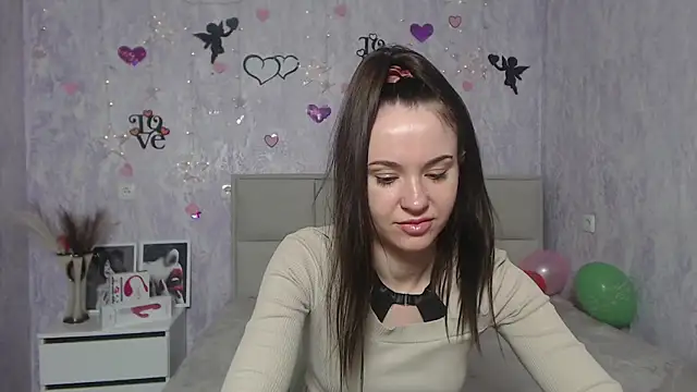 KaraCriegs online show from 02.05.25