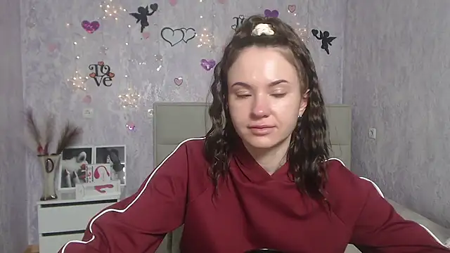 KaraCriegs online show from 03.13.25