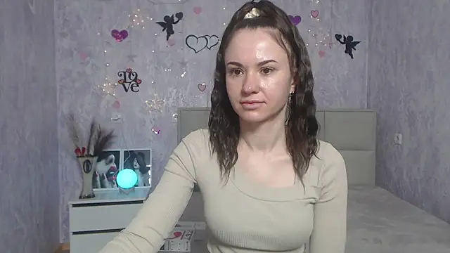 KaraCriegs online show from 03.13.25