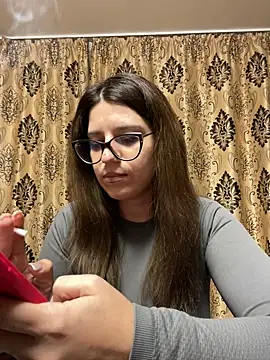 NadiraNoor online show from 02.22.25