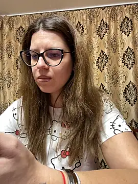 NadiraNoor online show from 03.05.25