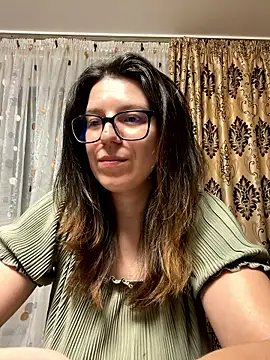 NadiraNoor online show from 04.19.26