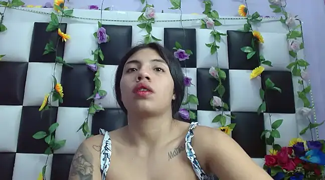 Snapshot of arianaa_tompsoon chatting on 01.28.25 arianaa tompsoon online show from 01.28.25