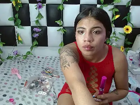 Snapshot of arianaa_tompsoon chatting on 02.04.25 arianaa tompsoon online show from 02.04.25