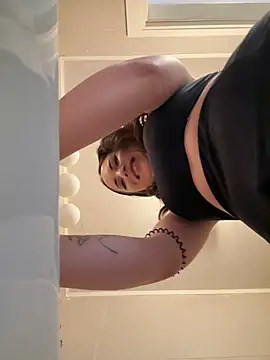 AvaGianna online show from 12.19.24