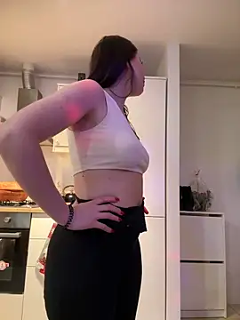 AvaGianna online show from 12.24.24