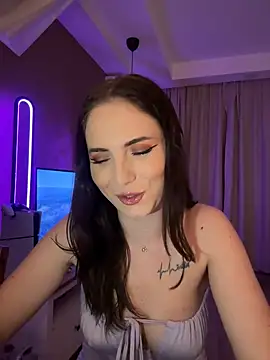 AvaGianna online show from 01.17.25