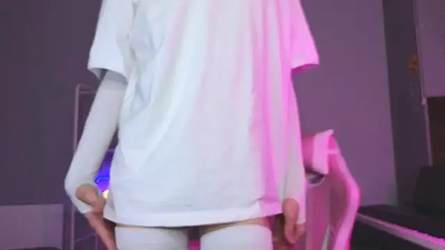 Snapshot of mollymila chatting on 01.11.25 mollymila online show from 01.11.25