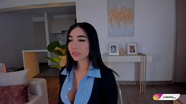 missmegann online show from 10.11.25