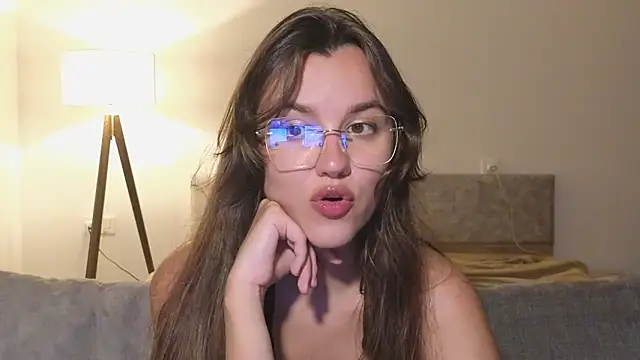 Snapshot of Sweet_heaven chatting on 10.16.25 Sweet heaven online show from 10.16.25