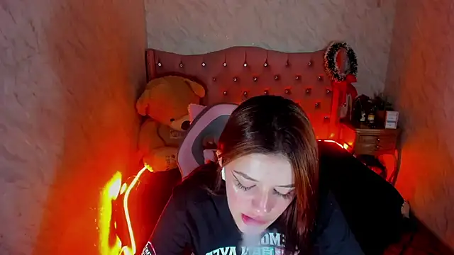 LiaHarryis online show from 12.12.24