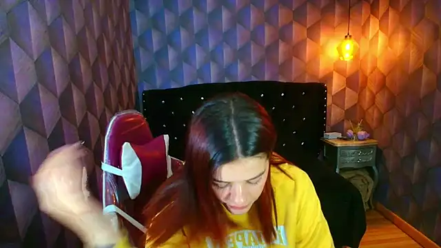 LiaHarryis online show from 11.28.25