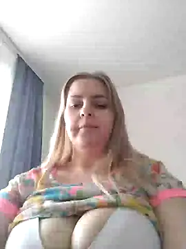 Lady nice cat online show from 01.27.25