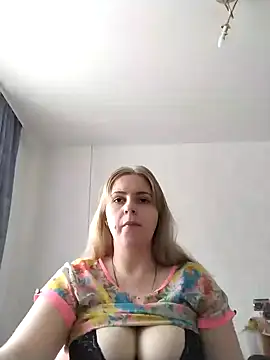 Lady nice cat online show from 01.31.25