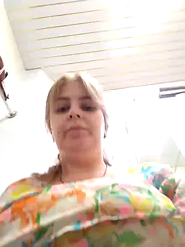 Lady nice cat online show from 02.13.25