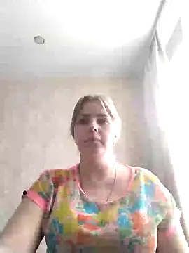 Lady nice cat online show from 02.18.25