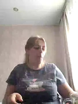 Lady nice cat online show from 02.25.25