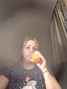 Lady nice cat online show from 02.25.25