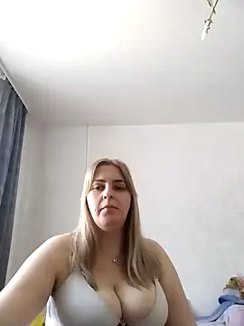 Lady nice cat online show from 03.11.25