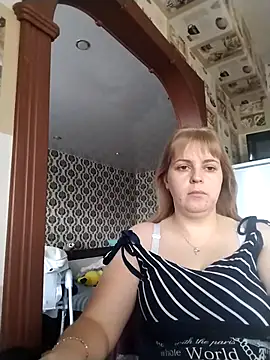 Lady nice cat online show from 09.18.25