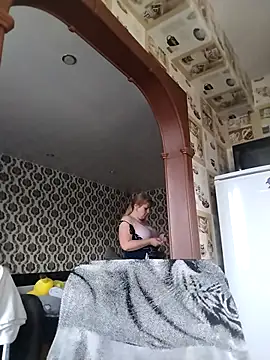 Lady nice cat online show from 09.22.25