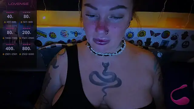 EllieOz online show from 12.24.24