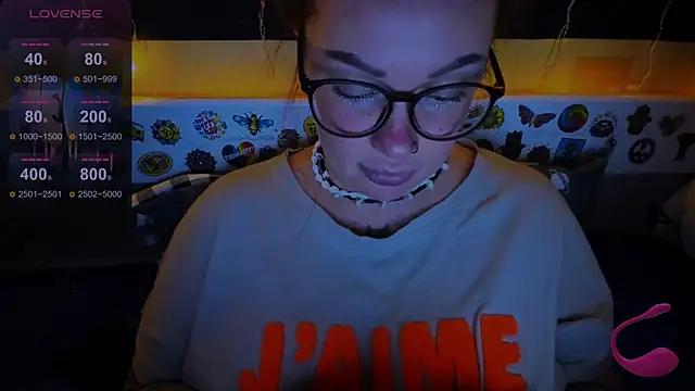 EllieOz online show from 12.24.24