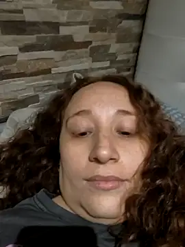 Snapshot of Mistik_red chatting on 11.16.25 Mistik red online show from 11.16.25