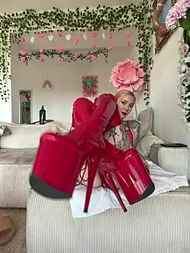 Stella-Kink online show from 03.04.26