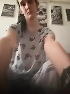 Snapshot of LauraBaby chatting on 04.10.26 LauraBaby online show from 04.10.26