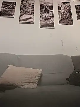 LauraBaby online show from 05.15.26