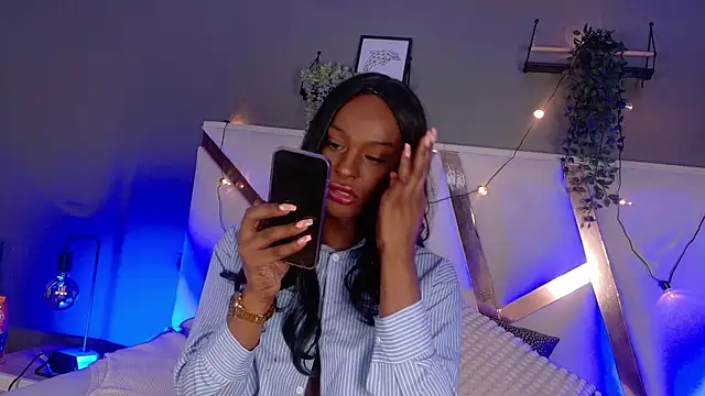 nahomi campbell online show from 11.01.25