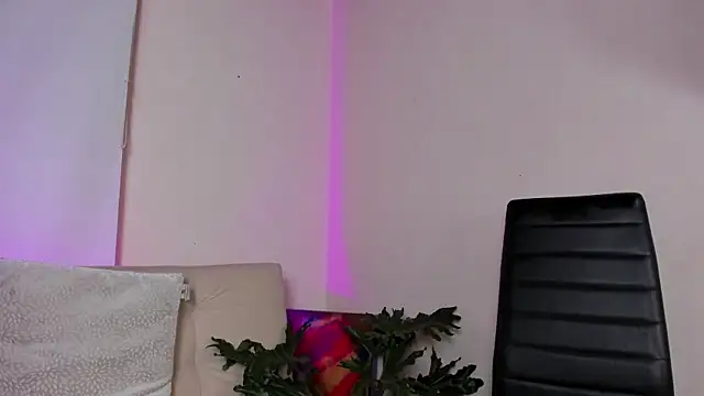 roselinedior online show from 12.19.24