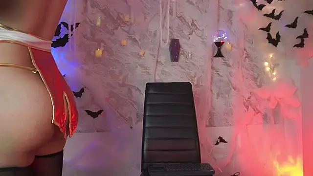 Snapshot of roselinedior chatting on 10.11.25 roselinedior online show from 10.11.25