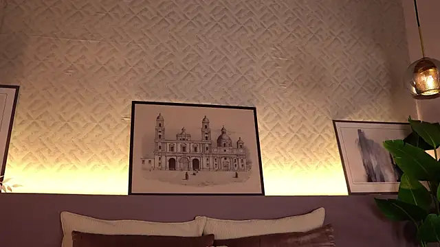 ElleDiane online show from 03.20.25