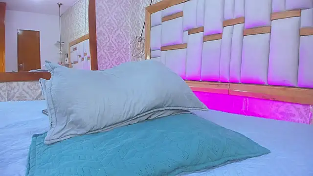 arl chloee online show from 11.13.25