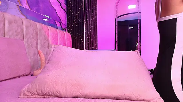 arl chloee online show from 03.20.26