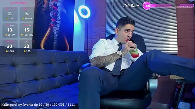 Snapshot of Nicolas_Fellener chatting on 01.05.25 Nicolas Fellener online show from 01.05.25