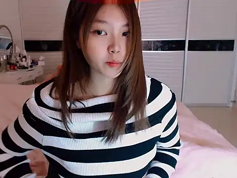 -Lucky Girl online show from 12.18.24
