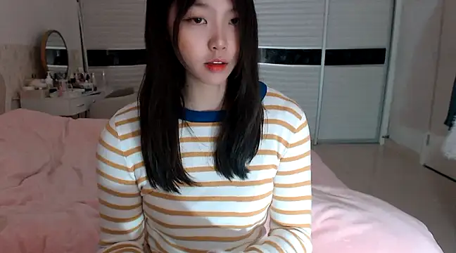 -Lucky Girl online show from 03.20.25