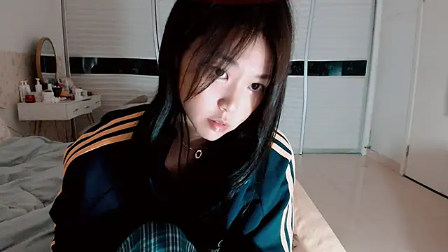 -Lucky Girl online show from 09.30.25