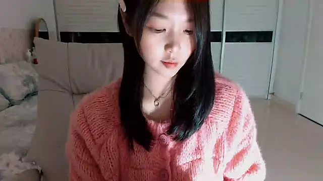 -Lucky Girl online show from 10.13.25