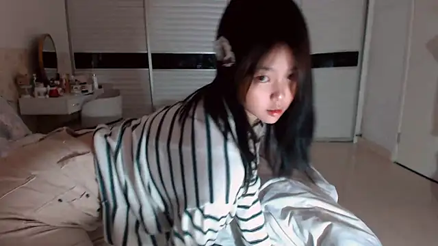 -Lucky Girl online show from 11.10.25