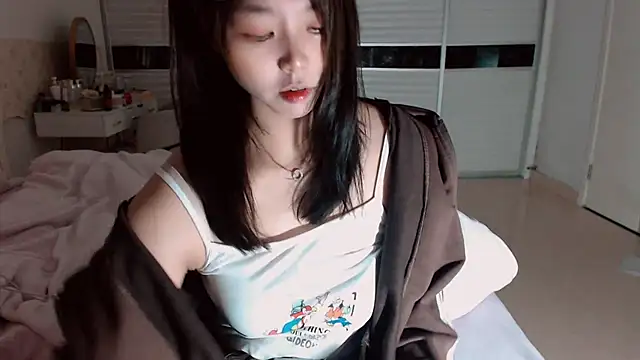 -Lucky Girl online show from 03.04.26